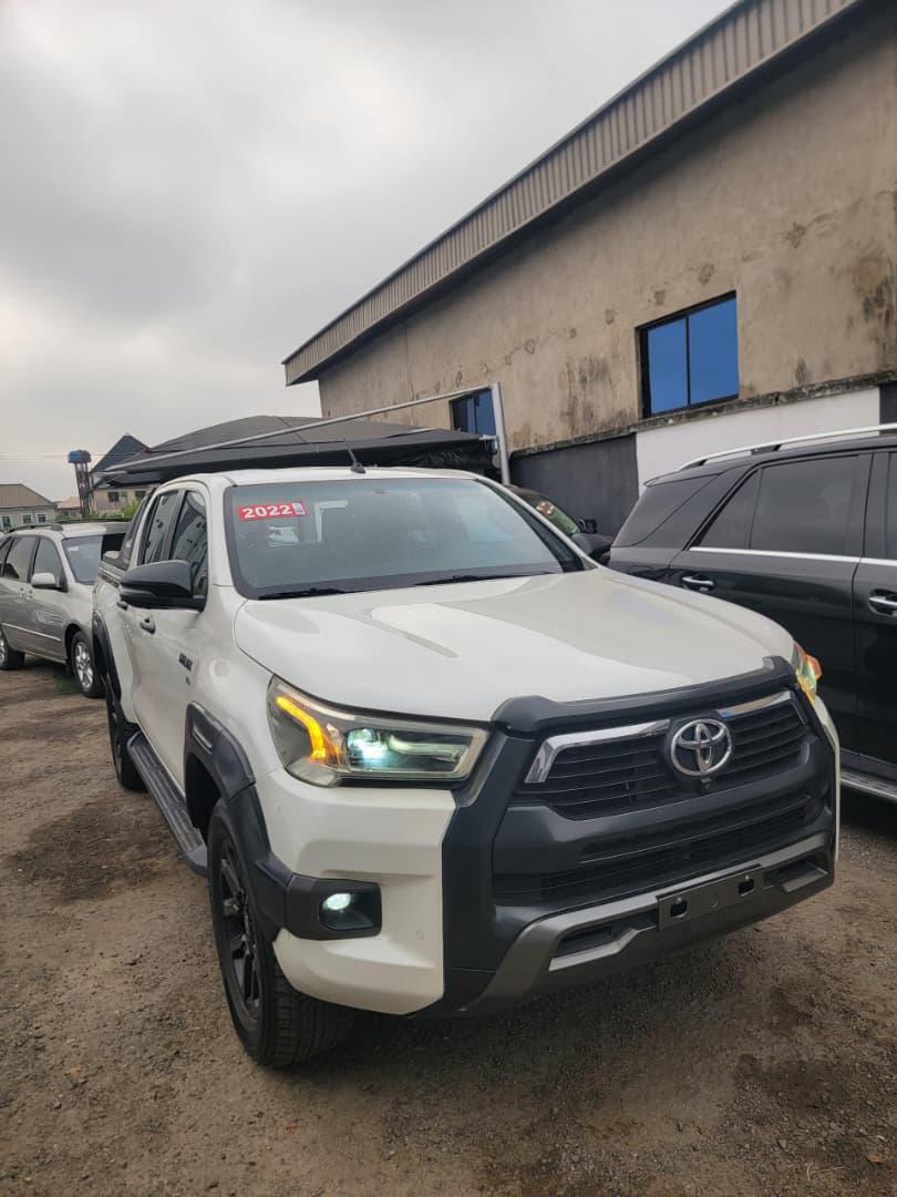 Toyota Hilux Adventure